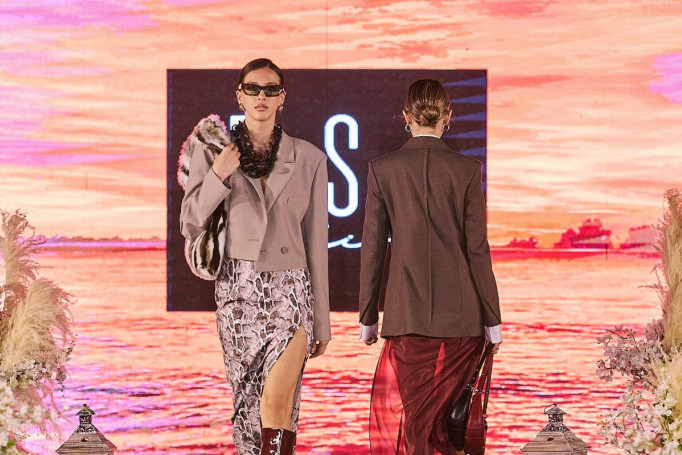 PS Fashion autfiti zablistali na Sunsat Fashion reviji u Ulcinju PS Fashion autfiti zablistali na Sunsat Fashion reviji u Ulcinju