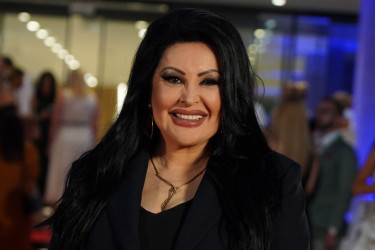 Dragana Mirković kumovala ovom estradnom paru, čiji se brak završio krahom: Evo u kakvim je odnosima sa njima danas