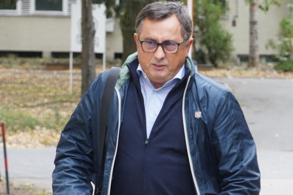 Pet godina je prošlo, a bol u grudima je isti: Voja Nedeljković skrhan Pet godina je prošlo, a bol u grudima je isti: Voja Nedeljković skrhan