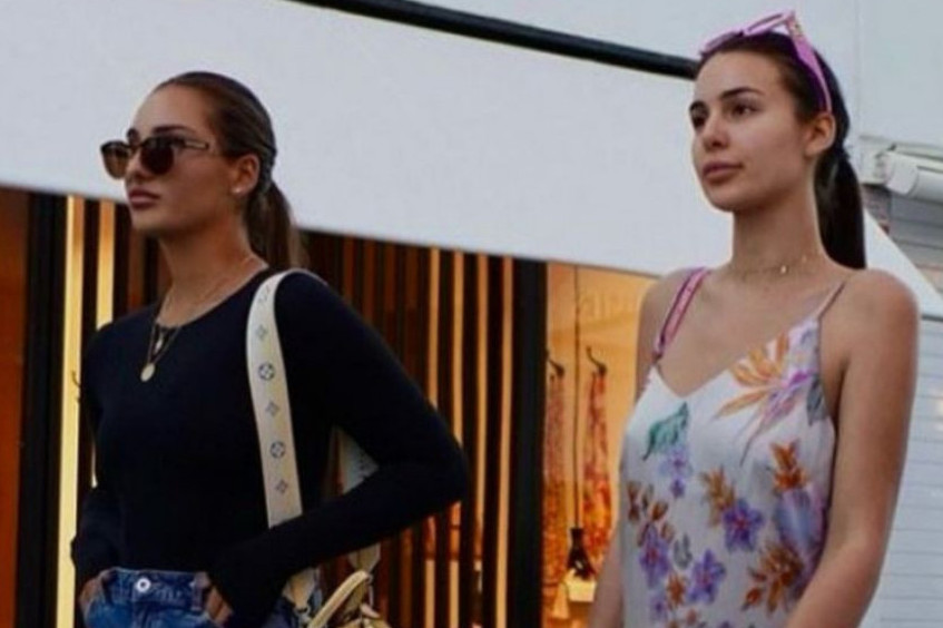 Anastasija i Vanja Gudelj uslikane u provodu: Jedan detalj baš svima zapao za oko FOTO Anastasija i Vanja Gudelj uslikane u provodu: Jedan detalj baš svima zapao za oko FOTO