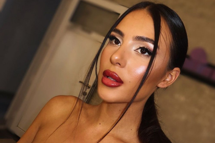 Povratak u velikom stilu: Pogledajte prve kadrove novog spota Anastasije Ražnatović (FOTO) Povratak u velikom stilu: Pogledajte prve kadrove novog spota Anastasije Ražnatović (FOTO)