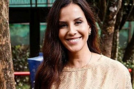 Kaput Tamare Vučić je običan, ali u njemu svaka žena izgleda vitko (FOTO) Kaput Tamare Vučić je običan, ali u njemu svaka žena izgleda vitko (FOTO)