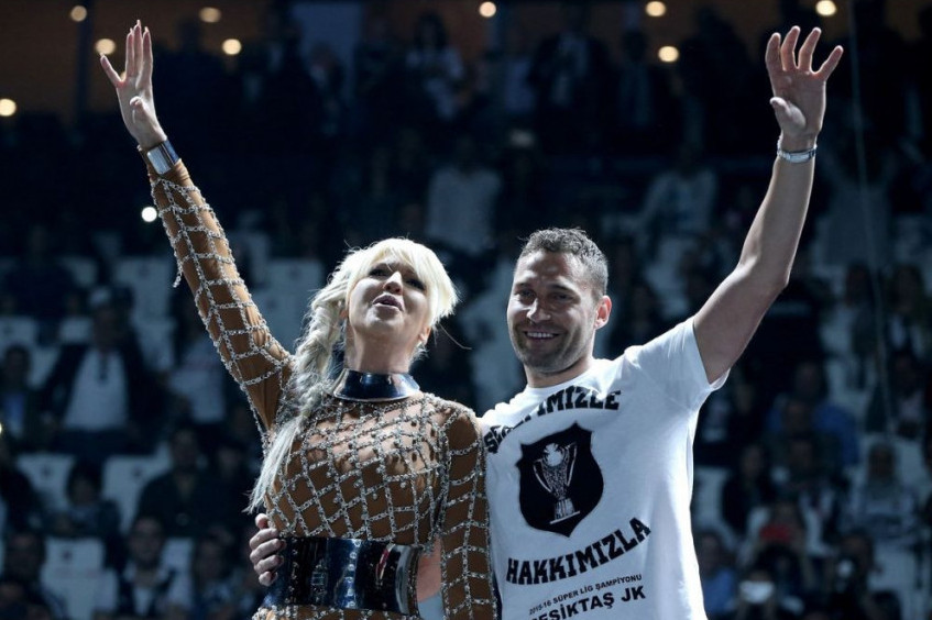 Trudila sam se da Duško ispadne faca, a ta žena ga napravila budalom: Jelena bivšem ovo najviše zamera Trudila sam se da Duško ispadne faca, a ta žena ga napravila budalom: Jelena bivšem ovo najviše zamera