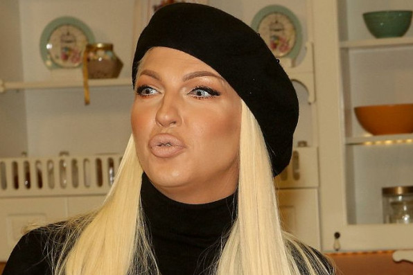 Karleuša javno prozvala bivšu drugaricu: Marija, videćeš šta ću da uradim VIDEO Karleuša javno prozvala bivšu drugaricu: Marija, videćeš šta ću da uradim VIDEO