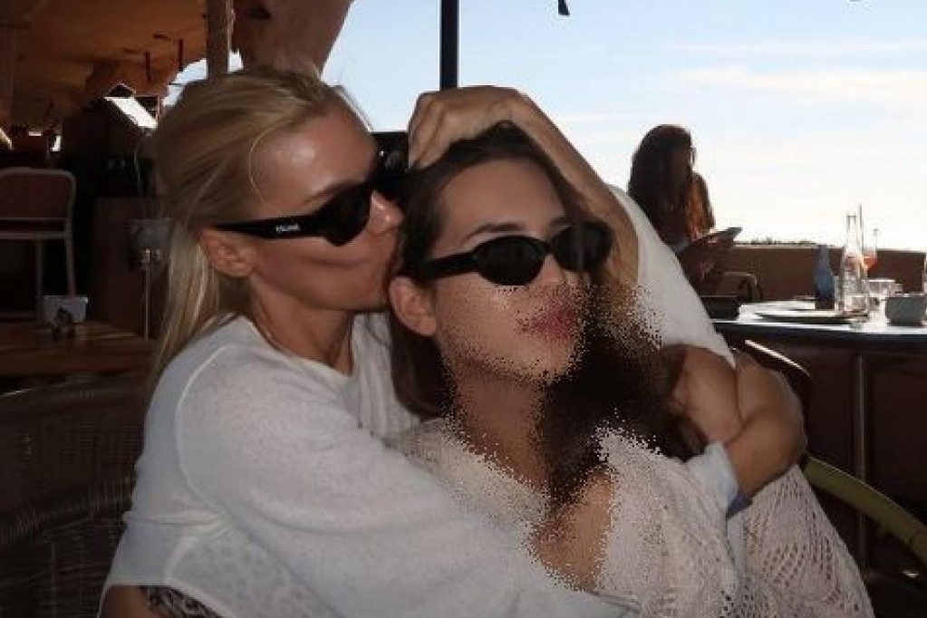 Hana Ikodinović uzdrmala javnost: Nemamo čega da se bojimo, Bog će nam pomoći Hana Ikodinović uzdrmala javnost: Nemamo čega da se bojimo, Bog će nam pomoći