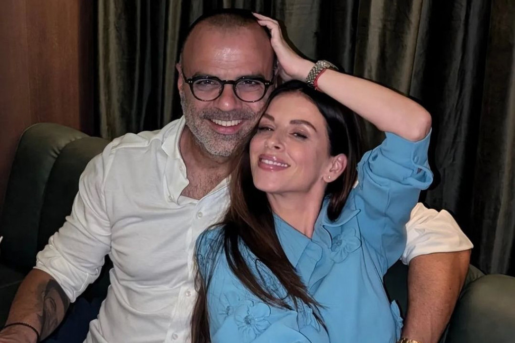 Ovo je veliki blagoslov: Ana Sević sa suprugom slavila do zore, sreća je nemerljiva (FOTO) Ovo je veliki blagoslov: Ana Sević sa suprugom slavila do zore, sreća je nemerljiva (FOTO)