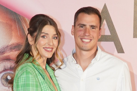 Sin Anđele i Mihaila Dudaša osvojio Instagram: Pogledajte kako uživa dok ga čuvaju poznati baka i deka (FOTO)