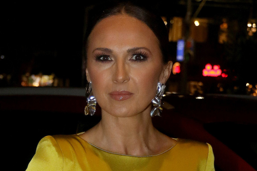 Živeli u iznajmljenom stanu na Zemunskom keju: Pre Zeremskog Aleksandra Radović bila u braku sa ovim muškarcem Živeli u iznajmljenom stanu na Zemunskom keju: Pre Zeremskog Aleksandra Radović bila u braku sa ovim muškarcem