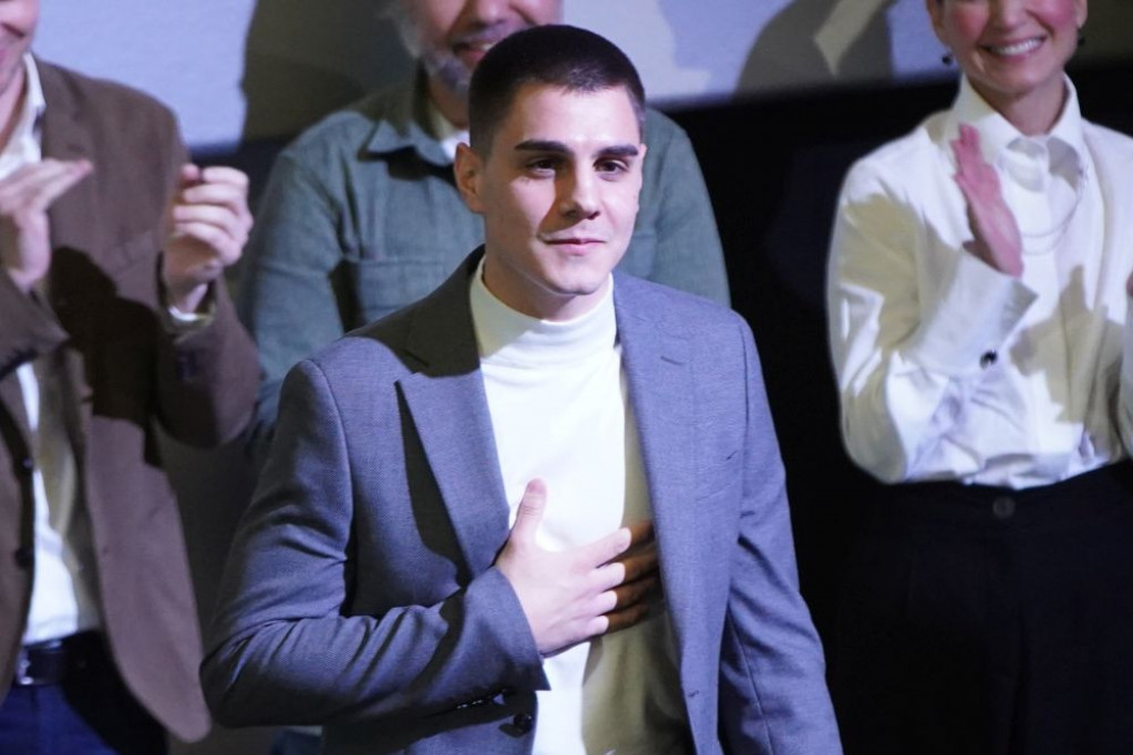 Cela Srbija priča o mladom Lazaru: Ko je glumac koji u „Sablji” tumači lik Uroša Ristića Malog? Cela Srbija priča o mladom Lazaru: Ko je glumac koji u „Sablji” tumači lik Uroša Ristića Malog?