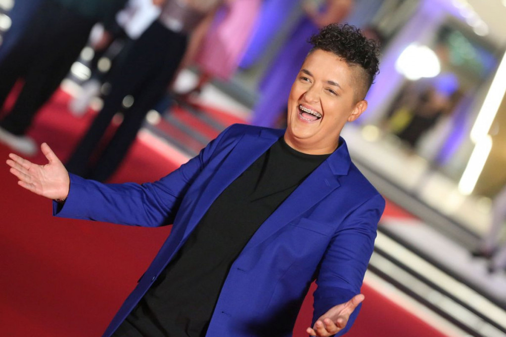 Dvostruko slavlje u domu Marije Šerifović: Lepe vesti na dan pevačicinog 40. rođendana Dvostruko slavlje u domu Marije Šerifović: Lepe vesti na dan pevačicinog 40. rođendana