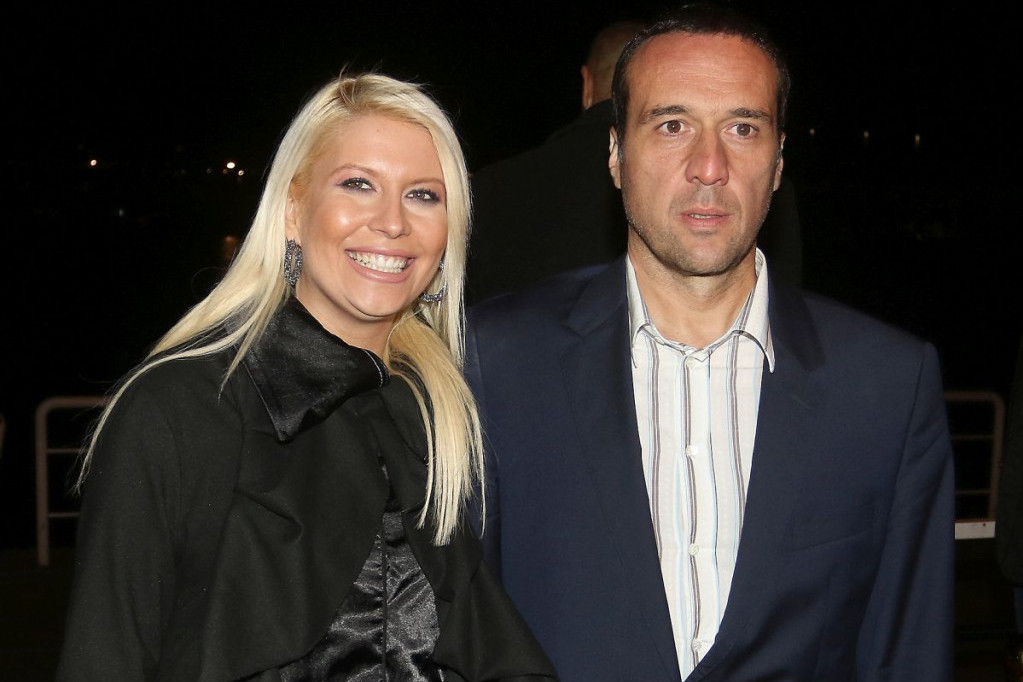 Hitno saopštenje Mladena Mijatovića: Dea i ja smo stavili tačku na naš emotivni život Hitno saopštenje Mladena Mijatovića: Dea i ja smo stavili tačku na naš emotivni život