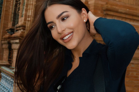 Promenom sve iznenadila: Anastasija Ražnatović prošetala novu frizuru Seviljom, komplimenti se samo nižu Promenom sve iznenadila: Anastasija Ražnatović prošetala novu frizuru Seviljom, komplimenti se samo nižu