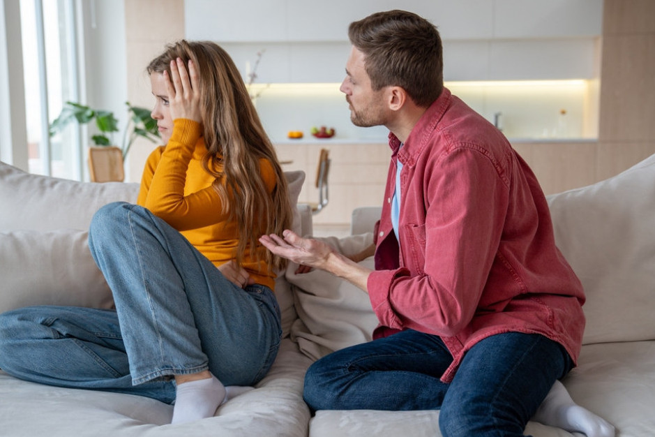 Dnevni horoskop za 4. februar 2025. godine: Ovnove čekaju problemi na poslu, Device imaju ljubavne trzavice Dnevni horoskop za 4. februar 2025. godine: Ovnove čekaju problemi na poslu, Device imaju ljubavne trzavice