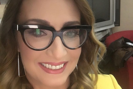Jelka Tanje Vojtehovski ručno izrađena: Samo jedna takva postoji na svetu (FOTO) Jelka Tanje Vojtehovski ručno izrađena: Samo jedna takva postoji na svetu (FOTO)