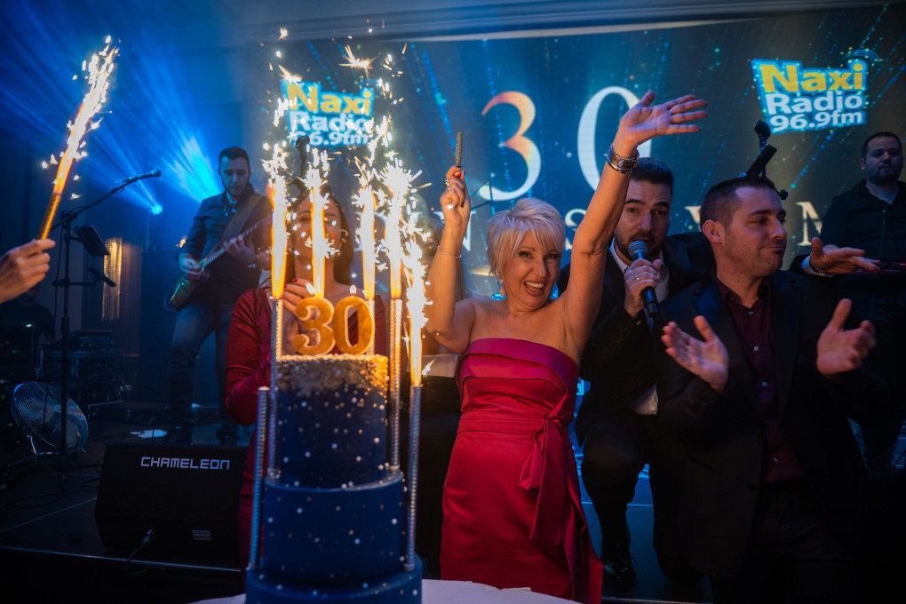 Naxi radio proslavio jubilej! Glamurozno slavlje i nastupi najvećih pop zvezda povodom 30. rođendana Naxi radio proslavio jubilej! Glamurozno slavlje i nastupi najvećih pop zvezda povodom 30. rođendana