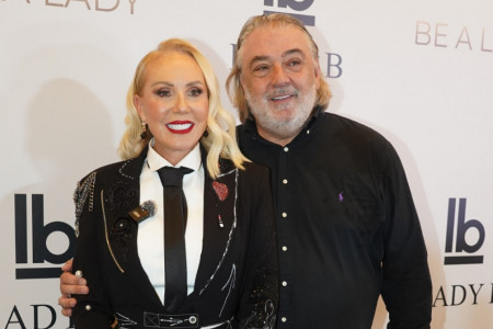 Trenutak Brenine i Bobine najveće sreće: Braća Živojinović na okupu FOTO Trenutak Brenine i Bobine najveće sreće: Braća Živojinović na okupu FOTO