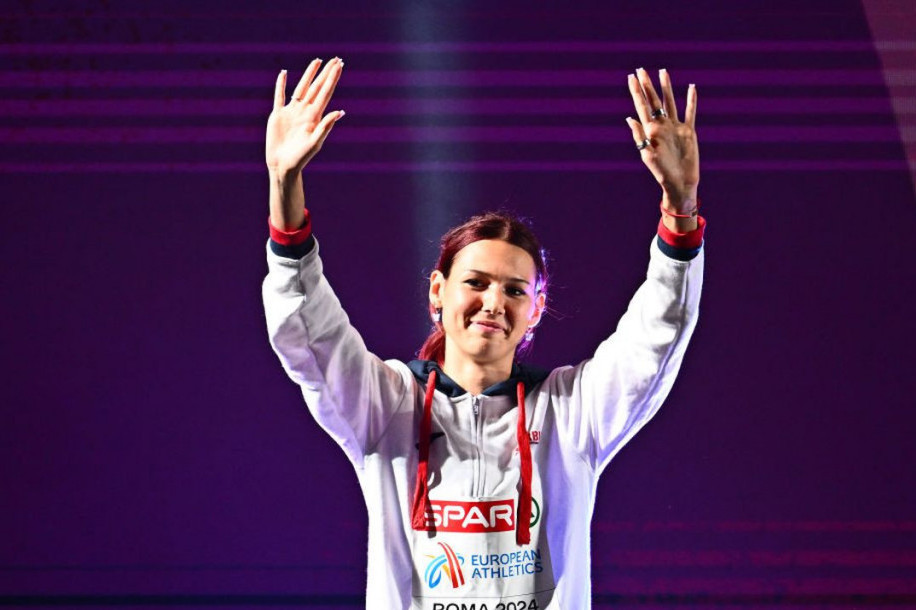 Kako se Angelina Topić za 10 dana oporavila od teške povrede i stala na šampionsko postolje Kako se Angelina Topić za 10 dana oporavila od teške povrede i stala na šampionsko postolje