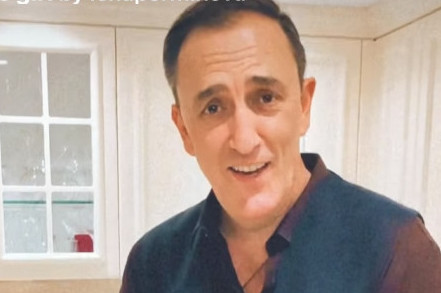 Kuhinja Sergeja Ćetkovića veličine garsonjere: Sudopera je zlatna kao i šerpe (FOTO) Kuhinja Sergeja Ćetkovića veličine garsonjere: Sudopera je zlatna kao i šerpe (FOTO)