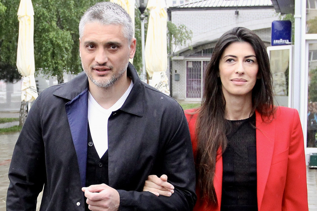 Nisam mogao više da podnesem, podneo sam zahtev za razvod: Čeda o kraju braka posle 25 godina braka Nisam mogao više da podnesem, podneo sam zahtev za razvod: Čeda o kraju braka posle 25 godina braka