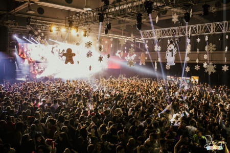 Obradujte decu i budite nekom lični Deda Mraz Obradujte decu i budite nekom lični Deda Mraz