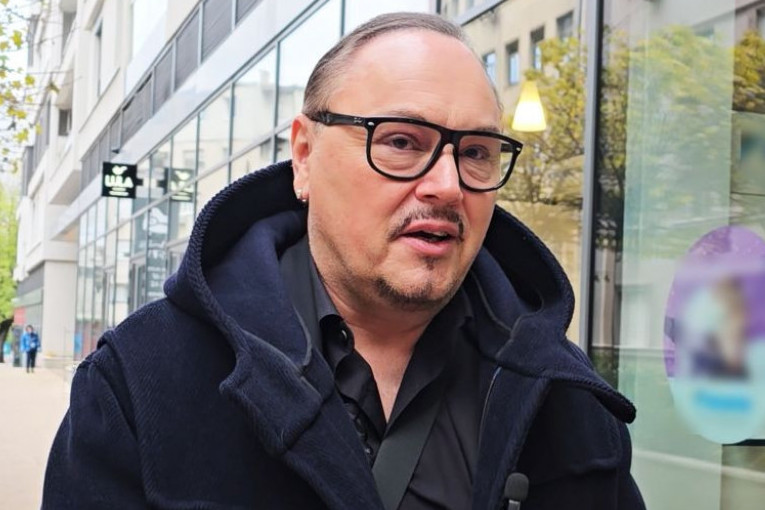 To nije za javnost, ja sam zaljubljen u nju: Knez otkrio neverovatnu priču To nije za javnost, ja sam zaljubljen u nju: Knez otkrio neverovatnu priču