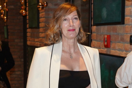 Stajling Marije Tarlać napravio pometnju na mrežama: Ko još nosi baletanke zimi i to u ovakvoj kombinaciji? Stajling Marije Tarlać napravio pometnju na mrežama: Ko još nosi baletanke zimi i to u ovakvoj kombinaciji?