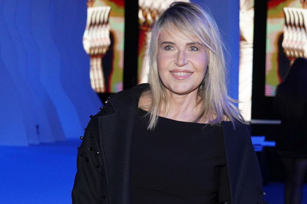 Tajna ljubav Anice Dobre! Pre Miće Sovtića volela dosta starijeg, poznatog reditelja Tajna ljubav Anice Dobre! Pre Miće Sovtića volela dosta starijeg, poznatog reditelja