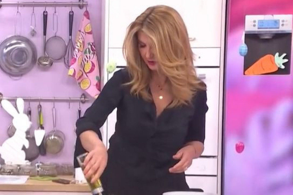 Spreman za 7 minuta, a kilograme topi kao od šale: Vesna Dedić ima recept za zdrav obrok idealan za detoks posle praznika Spreman za 7 minuta, a kilograme topi kao od šale: Vesna Dedić ima recept za zdrav obrok idealan za detoks posle praznika