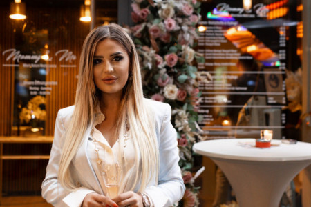 Anđela Raković: Saradnja sa Bonfirraro Editore omogućava da priča o Jeleni Petrović Savojskoj dođe do italijanske publike Anđela Raković: Saradnja sa Bonfirraro Editore omogućava da priča o Jeleni Petrović Savojskoj dođe do italijanske publike