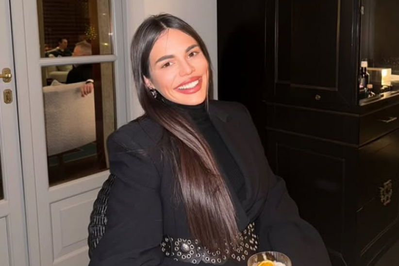 Posle mnogo godina u najdražem zagrljaju: Maša Terzić stigla u Beograd Posle mnogo godina u najdražem zagrljaju: Maša Terzić stigla u Beograd