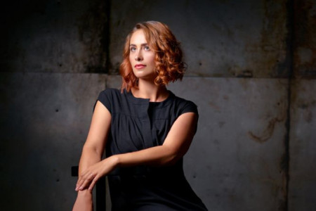 Četiri stvari koje svaka žena iznad 50 godina treba da nosi: Brišu godine kao čarobnim štapićem Četiri stvari koje svaka žena iznad 50 godina treba da nosi: Brišu godine kao čarobnim štapićem