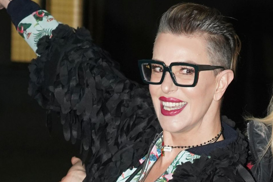 Tijana Dapčević gala žurkom obeležila rođendan: U ponoć zavladalo ludilo, Ivana Peters se popela na stolicu, a onda usledio šok Tijana Dapčević gala žurkom obeležila rođendan: U ponoć zavladalo ludilo, Ivana Peters se popela na stolicu, a onda usledio šok