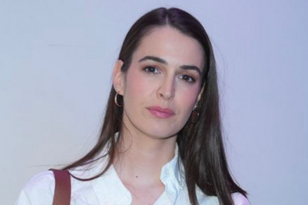 Da li su pantalone Brankice Sebastijanović mogle biti čudnijeg kroja? Niže dame nikako ne bi trebalo da ih nose (FOTO) Da li su pantalone Brankice Sebastijanović mogle biti čudnijeg kroja? Niže dame nikako ne bi trebalo da ih nose (FOTO)