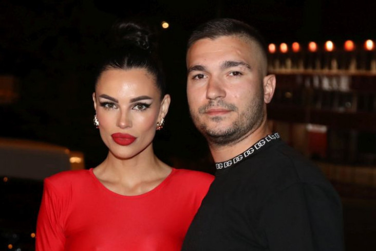 Mirko Šijan ne može da sakrije sreću i ponos: Upoznajte malu Stelu, unuku Goce Božinovske FOTO Mirko Šijan ne može da sakrije sreću i ponos: Upoznajte malu Stelu, unuku Goce Božinovske FOTO