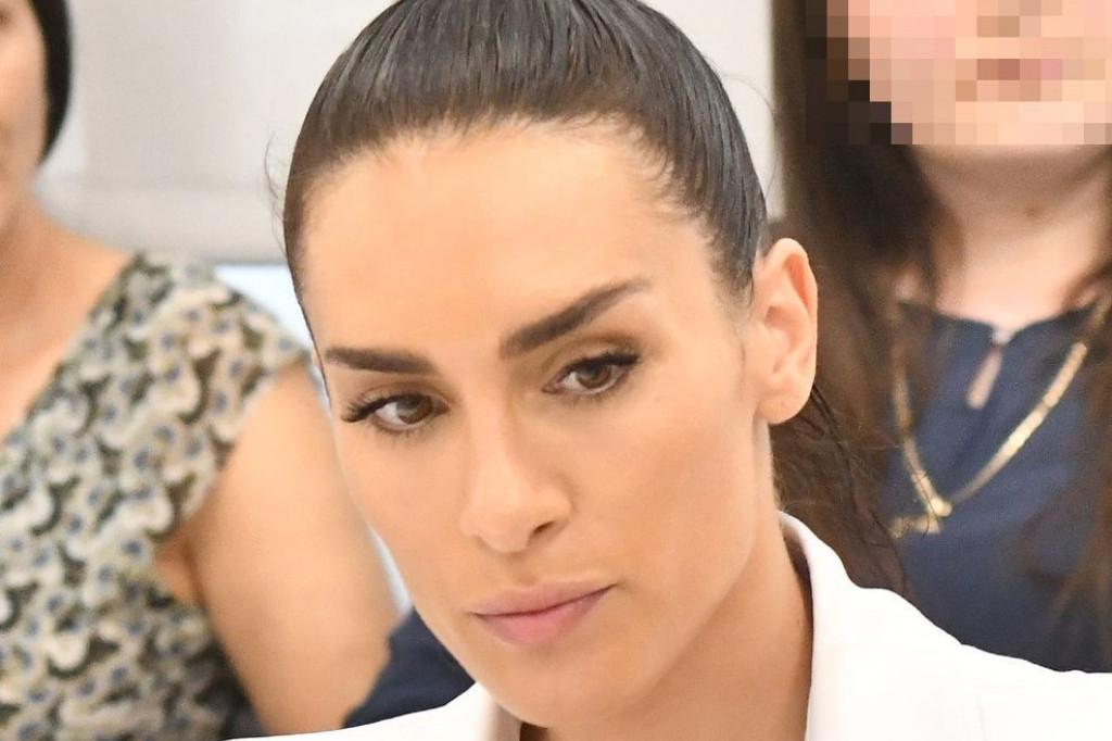 Odvratna situacija, ostala sam bez ičega, kupili smo kuću zajedno: Ivana Korab o razvodu Odvratna situacija, ostala sam bez ičega, kupili smo kuću zajedno: Ivana Korab o razvodu