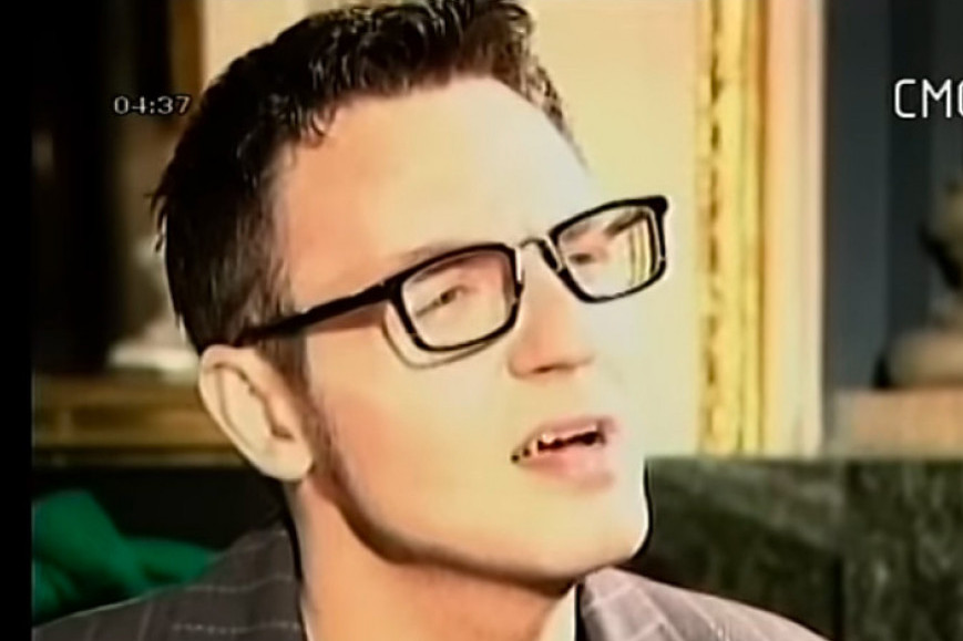 Ljubio je Anu Mihajlovski a danas ga je nemoguće prepoznati: Sandi Cenov smršao i pustio sede (FOTO) Ljubio je Anu Mihajlovski a danas ga je nemoguće prepoznati: Sandi Cenov smršao i pustio sede (FOTO)