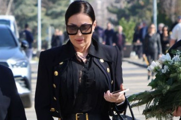 Ceca nikad iskrenija: Suzani sam to morala da kažem kad je Sale preminuo Ceca nikad iskrenija: Suzani sam to morala da kažem kad je Sale preminuo