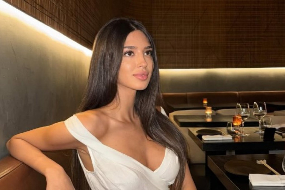 Svi strahujemo od ovoga: Ćerka Meline i Harisa doživela neprijatnost na aerodromu Svi strahujemo od ovoga: Ćerka Meline i Harisa doživela neprijatnost na aerodromu