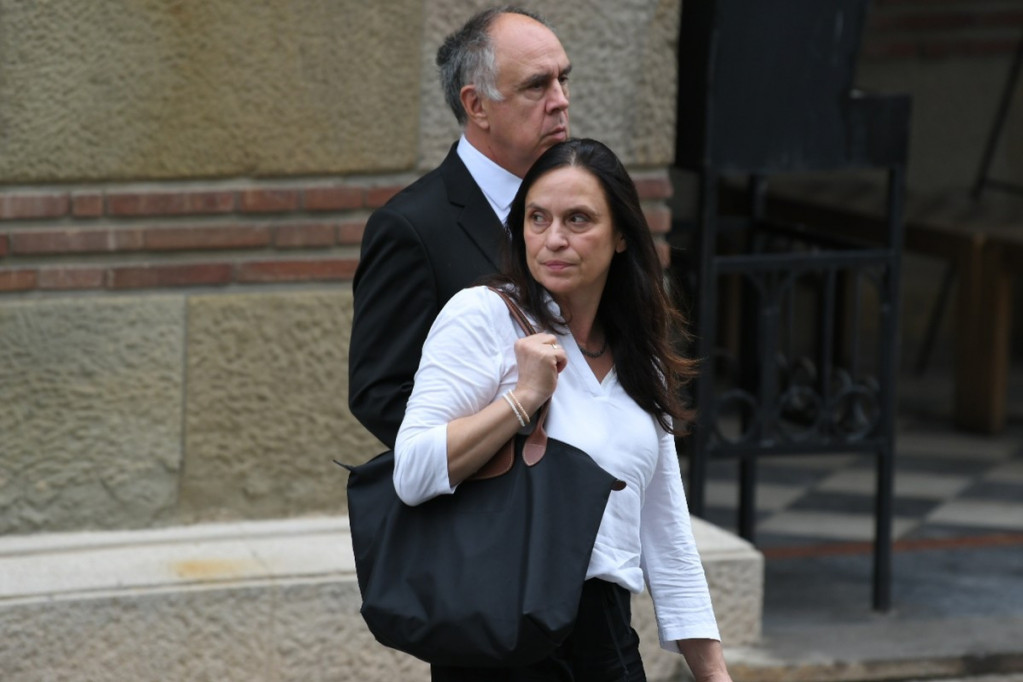 Završila engleski jezik, radila kao prevodilac, pevala sa Beogradskim sindikatom: Ko je ćerka Buleta Goncića koja je preminula u 27. godini Završila engleski jezik, radila kao prevodilac, pevala sa Beogradskim sindikatom: Ko je ćerka Buleta Goncića koja je preminula u 27. godini