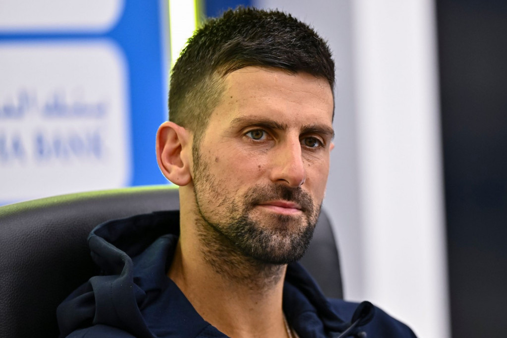 Fotografija pokazala sa kojim se zdravstvenim problemom Novak bori Fotografija pokazala sa kojim se zdravstvenim problemom Novak bori