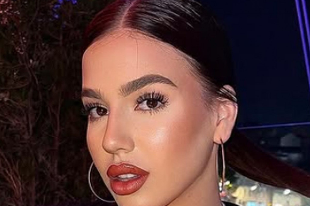 Jedan modni komad Čolina ćerka stalno nosi: Izgleda luksuzno, zavodljivo, a boja je presudna Jedan modni komad Čolina ćerka stalno nosi: Izgleda luksuzno, zavodljivo, a boja je presudna