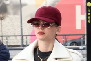 Torba je lepa, ali patike Milice Pavlović su modni imperativ sezone: Idealne i za dan i za veče FOTO Torba je lepa, ali patike Milice Pavlović su modni imperativ sezone: Idealne i za dan i za veče FOTO