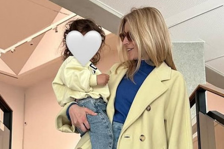 Svaki dan je gledate na televiziji: Ćerka Anđelke Prpić ima poznatu kumu koju obožava FOTO Svaki dan je gledate na televiziji: Ćerka Anđelke Prpić ima poznatu kumu koju obožava FOTO