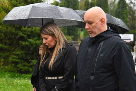 Želeli su da nam unište brak: Viki Miljković posle skoro tri decenije ćutanja progovorilao Tašketovim roditeljima