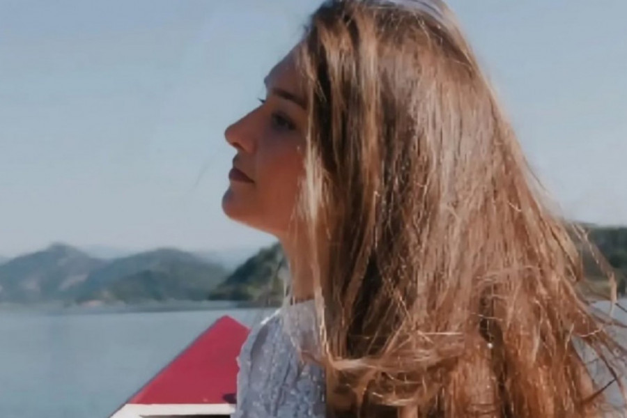 Bila poslednja ljubav Igora Pervića, dete rodila kod kuće: Kako danas izgleda Čkaljina unuka FOTO Bila poslednja ljubav Igora Pervića, dete rodila kod kuće: Kako danas izgleda Čkaljina unuka FOTO