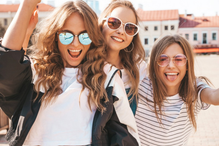 Udobnija od patika, a ide uz sve: Obuća koja je pravi hit proleća Udobnija od patika, a ide uz sve: Obuća koja je pravi hit proleća