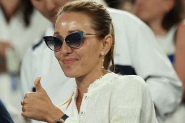 Blista i na +30 stepeni: Autfit Jelene Đoković oličenje sportske elegancije koji dobro pristaje svima