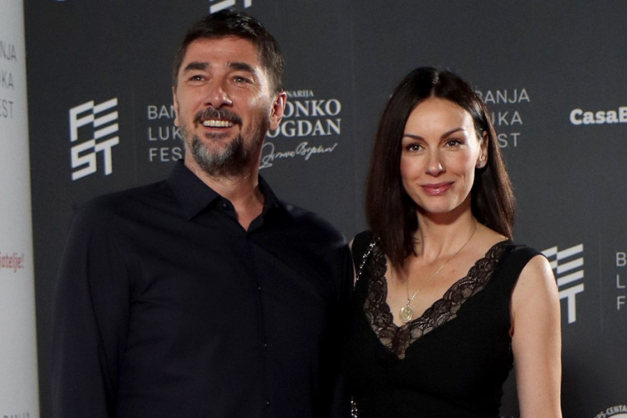 Važe za skladan par, a kriju se od medija: Znate li koliko je Vojin stariji od Slobode? Važe za skladan par, a kriju se od medija: Znate li koliko je Vojin stariji od Slobode?