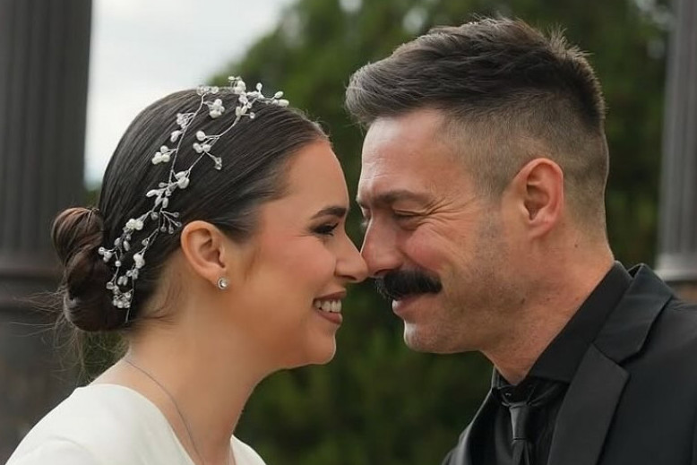 Postoji nešto što još nikome nisam rekao: Milan Vasić potvrdio najlepše vesti (FOTO) Postoji nešto što još nikome nisam rekao: Milan Vasić potvrdio najlepše vesti (FOTO)