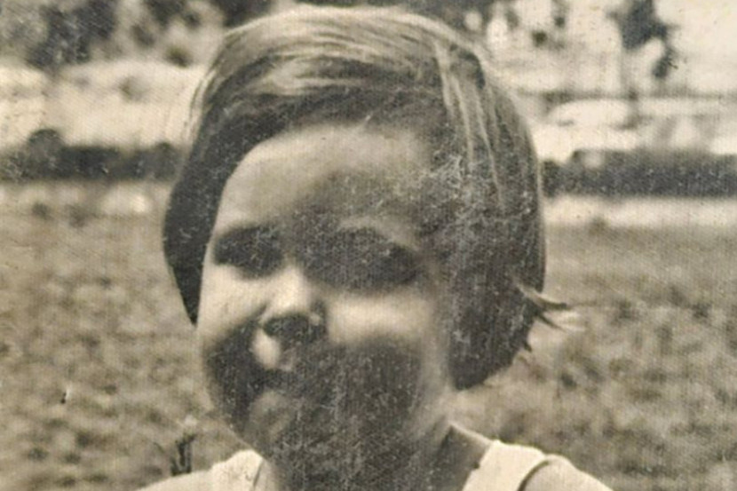 Godinama vapila za očinskom figurom, a ima veliku neostvarenu želju: Devojčicu sa slike baš svi znate Godinama vapila za očinskom figurom, a ima veliku neostvarenu želju: Devojčicu sa slike baš svi znate